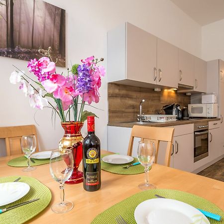 Goldfisch Apartment Am Augartenpark Вена Экстерьер фото
