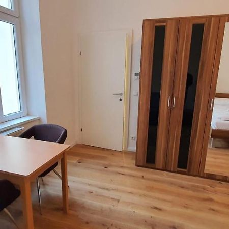 Goldfisch Apartment Am Augartenpark Вена Экстерьер фото