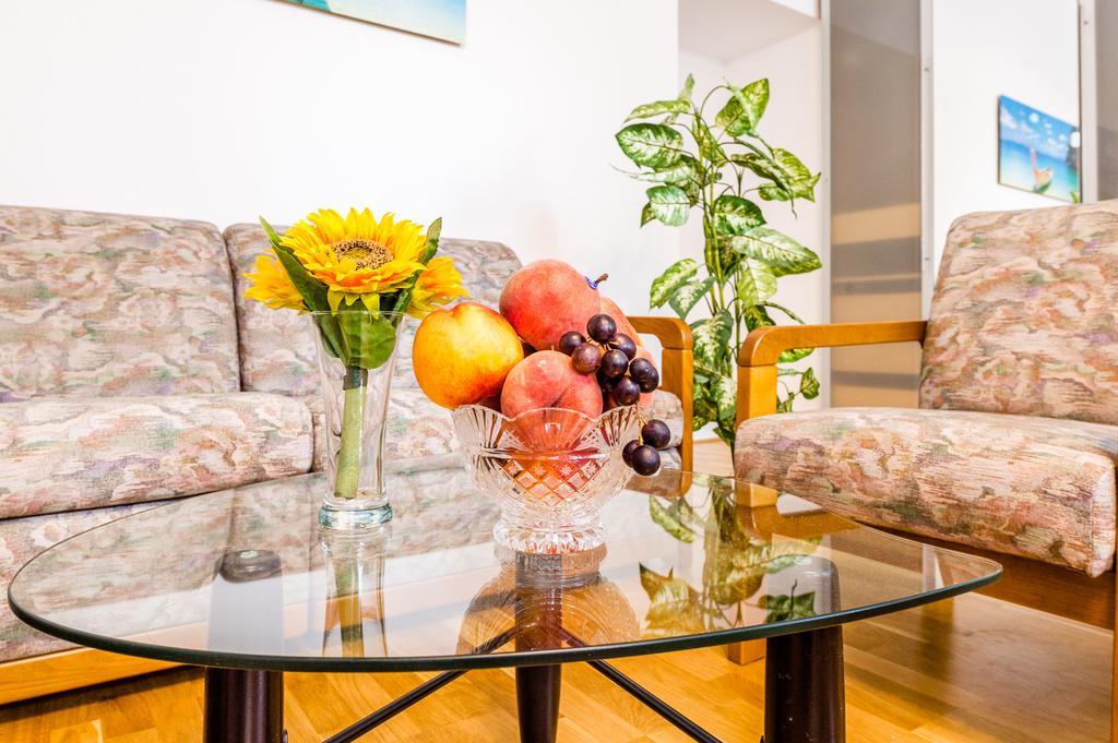 Goldfisch Apartment Am Augartenpark Вена Экстерьер фото