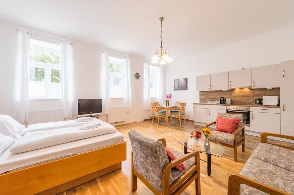 Goldfisch Apartment Am Augartenpark Вена Экстерьер фото