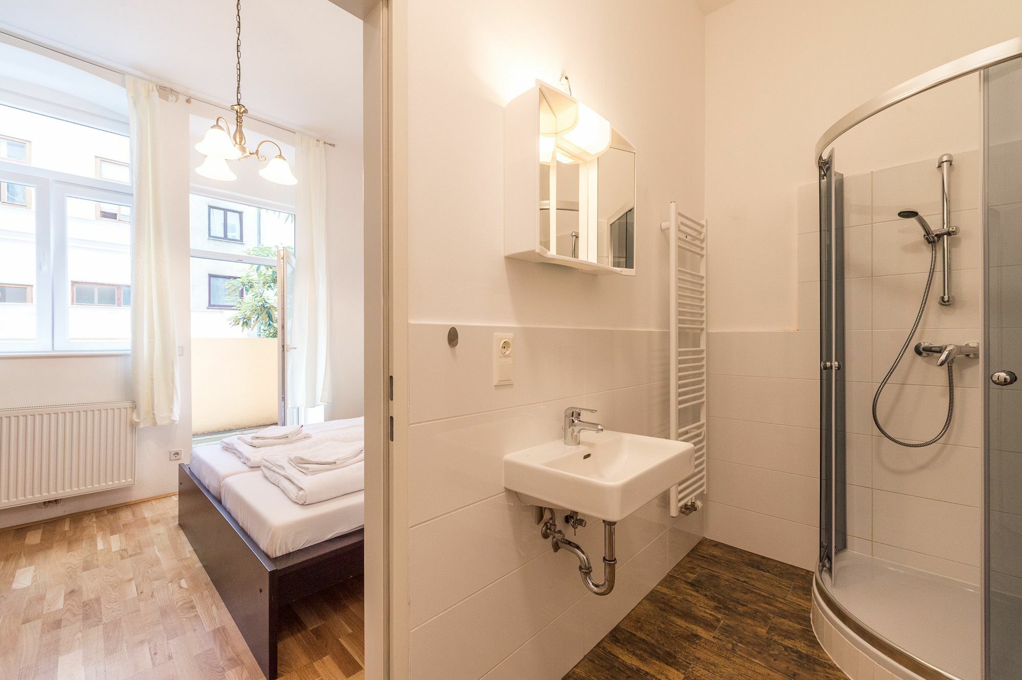 Goldfisch Apartment Am Augartenpark Вена Экстерьер фото