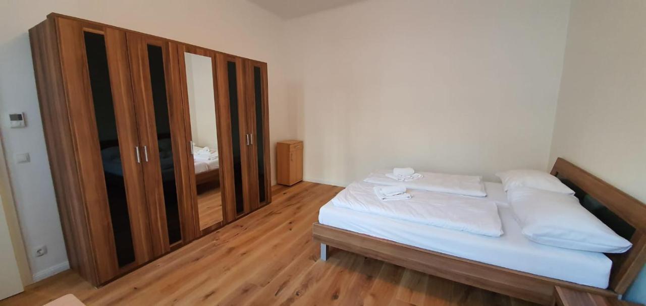 Goldfisch Apartment Am Augartenpark Вена Экстерьер фото