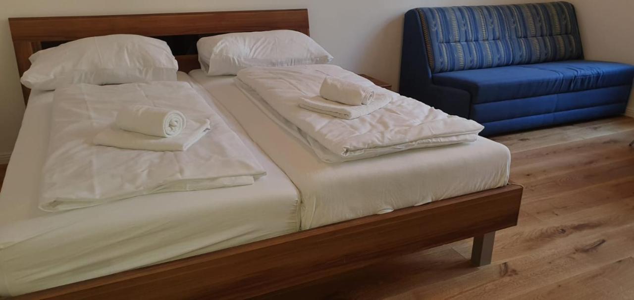 Goldfisch Apartment Am Augartenpark Вена Экстерьер фото